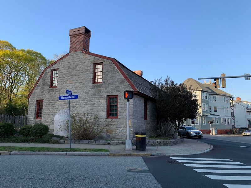 Castle House, New London, New London County