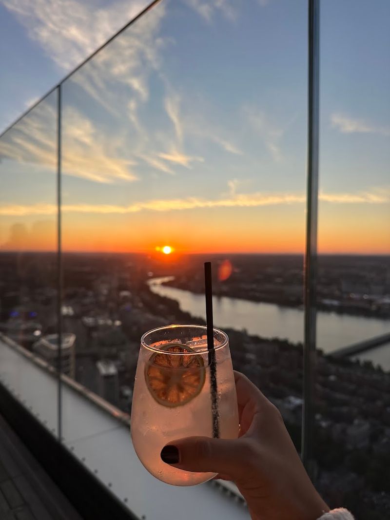 View Boston (Prudential Center)