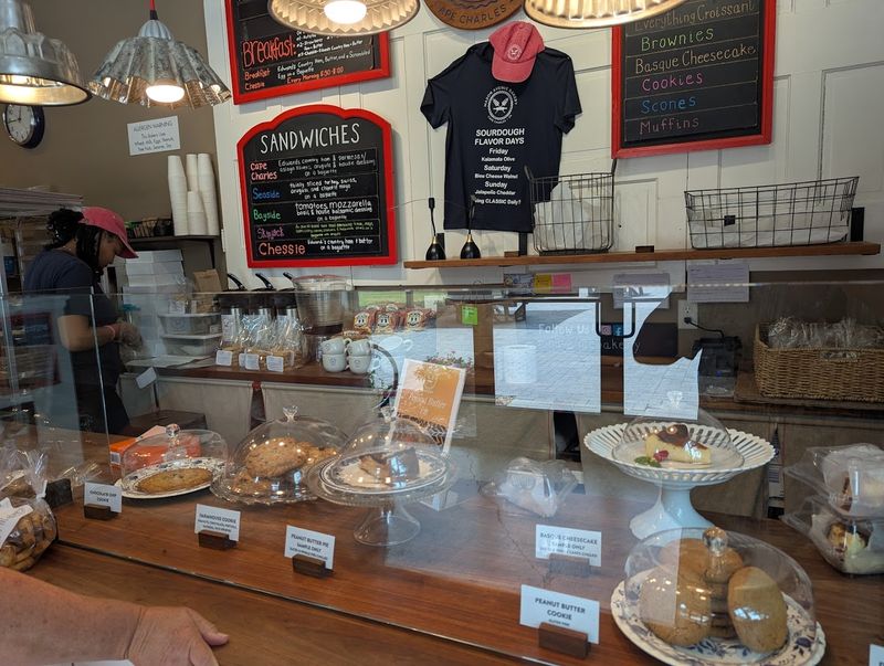Mason Avenue Bakery (Delectables)