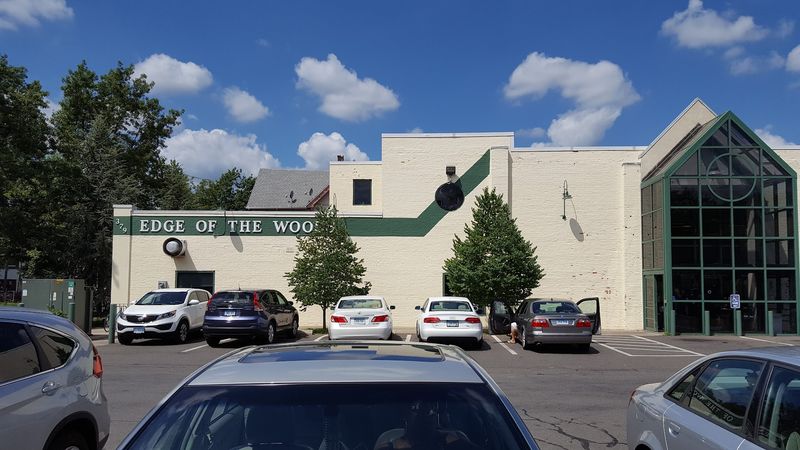 Edge of the Woods Market & Deli 