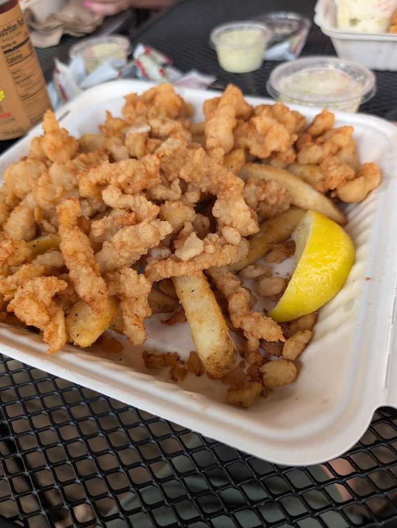 Stowe's Seafood (West Haven)