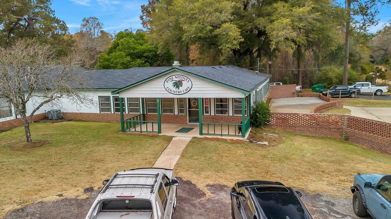 Pine Needles Country Cafe &ndash; Fort Valley