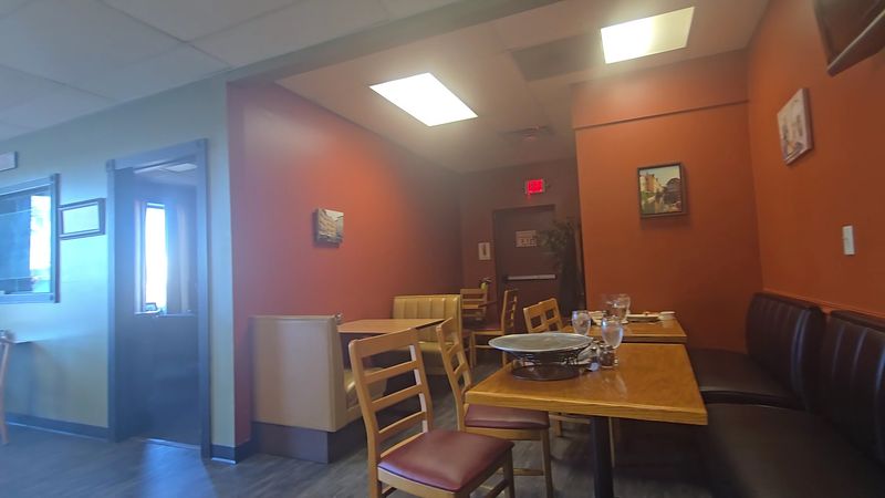 A Small Dining Room Can Make Hospitality Feel More Personal
