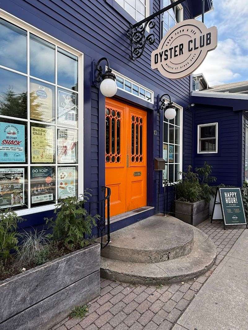 Oyster Club - Mystic, New London County