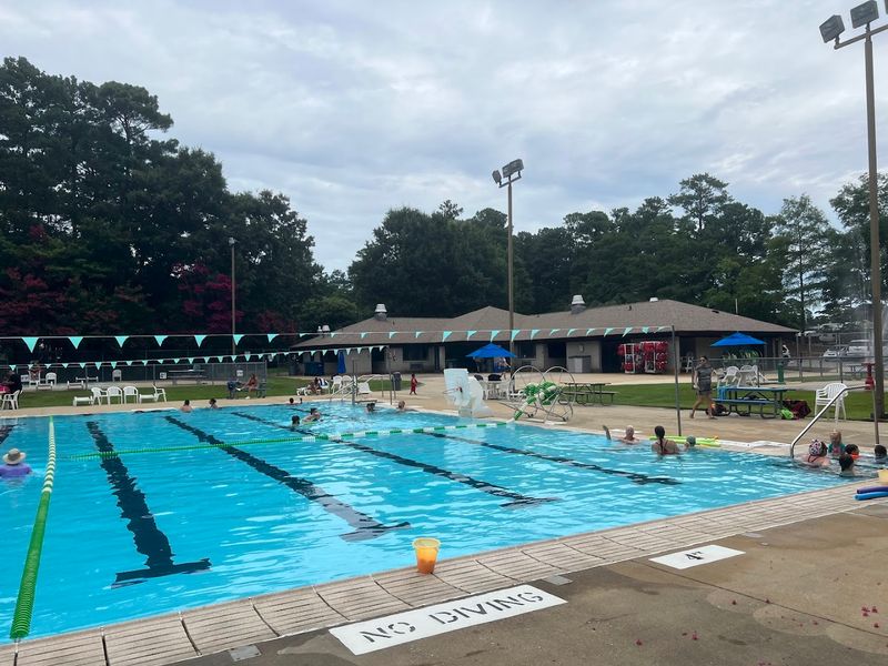 Lake Johnson Pool, Raleigh