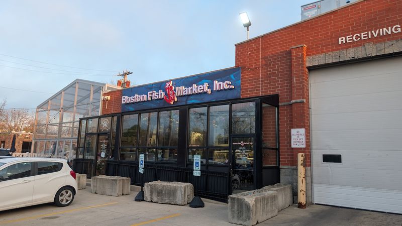 Boston Fish Market Inc - Des Plaines