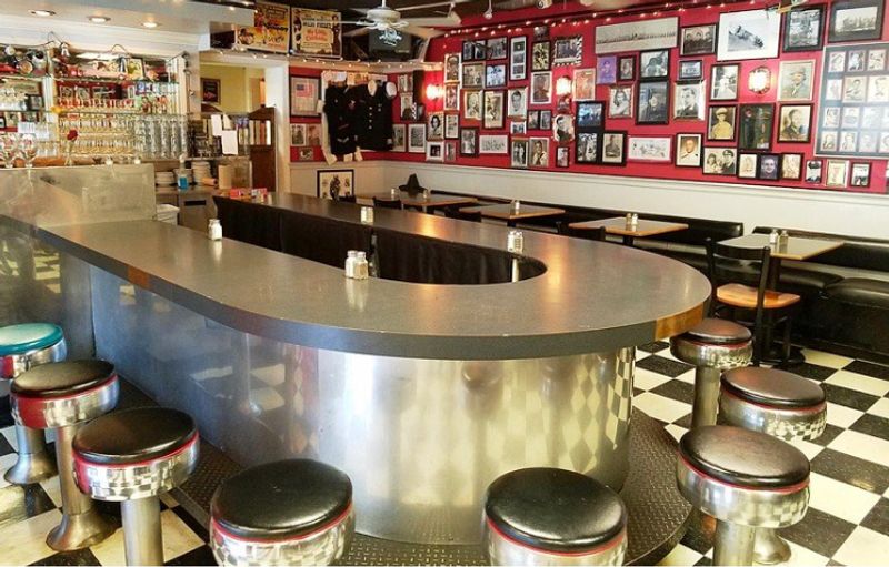 Hayes Barton Café & Dessertery (Raleigh)