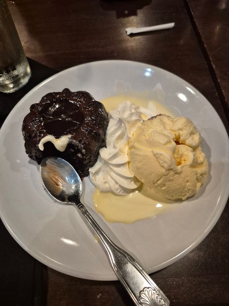 Black Dog Bar & Grille - Putnam