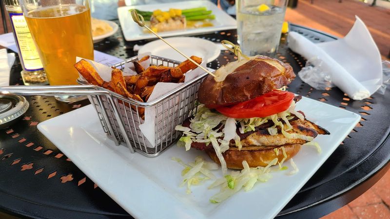 Redwood Steakhouse & Brewery Smokehouse - Flint, Genesee County