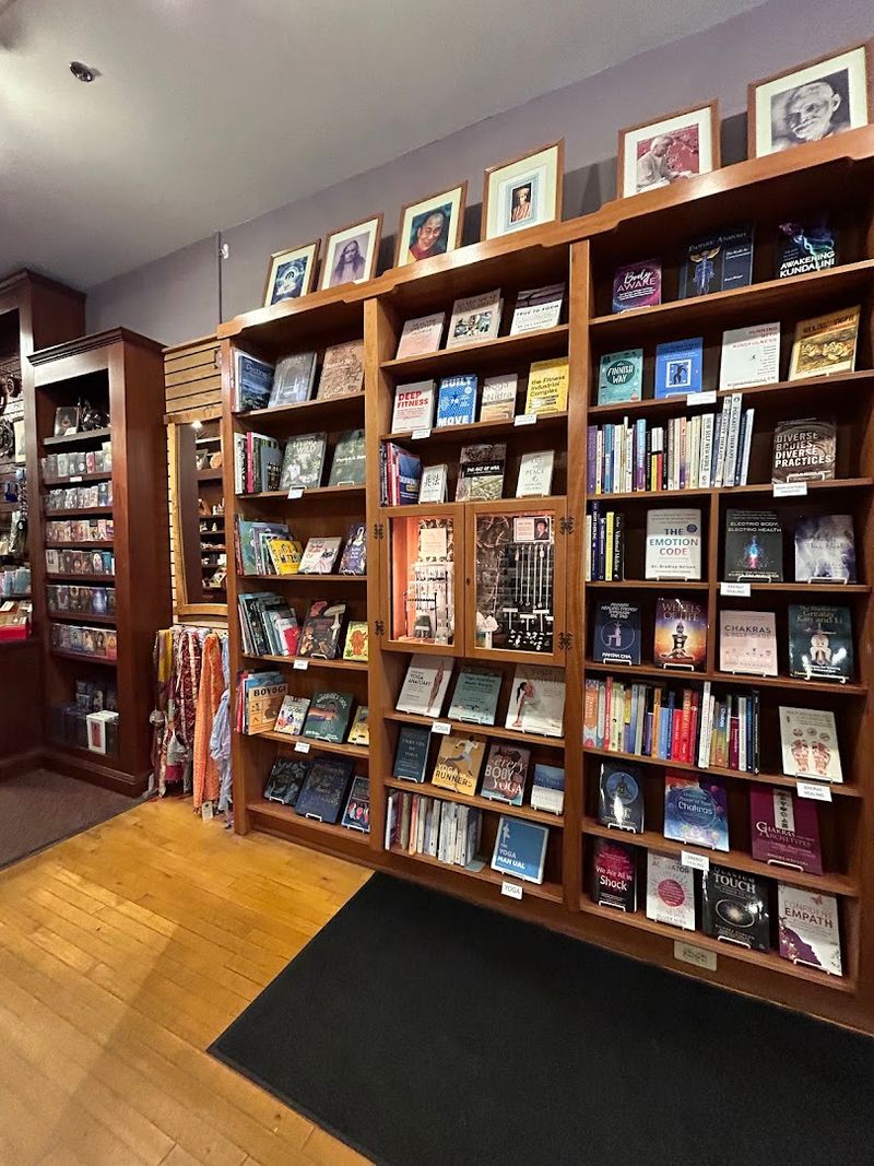 Crazy Wisdom Bookstore & Tea Room &mdash; Ann Arbor