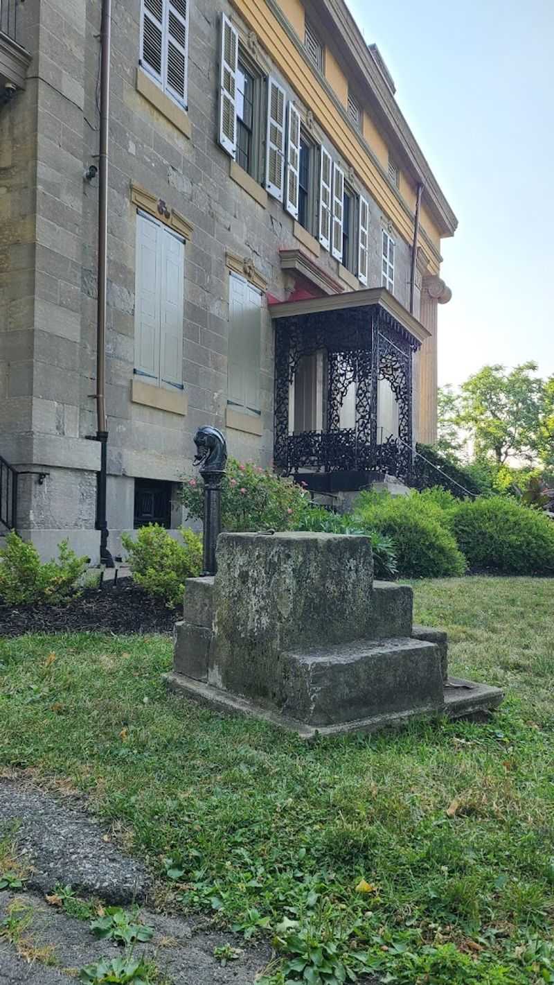 Construction of Baker Mansion (1844&ndash;1849)
