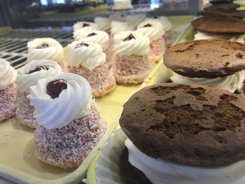 Minooka Pastry Shop
