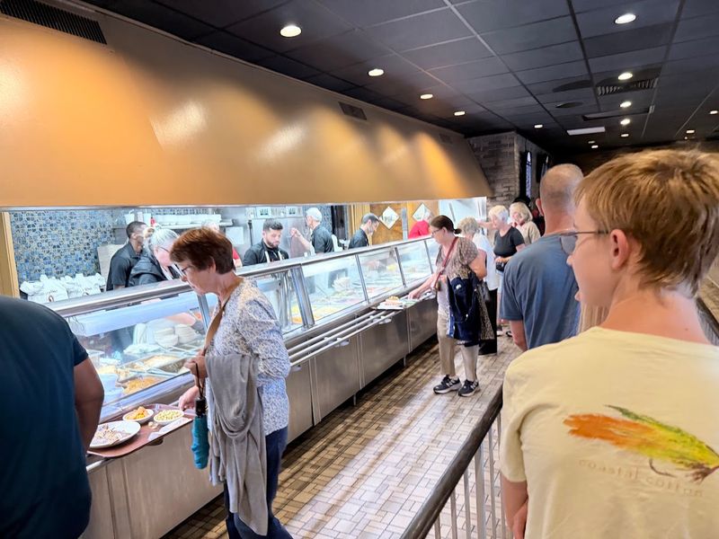 Service That Keeps Pace With the Crowds