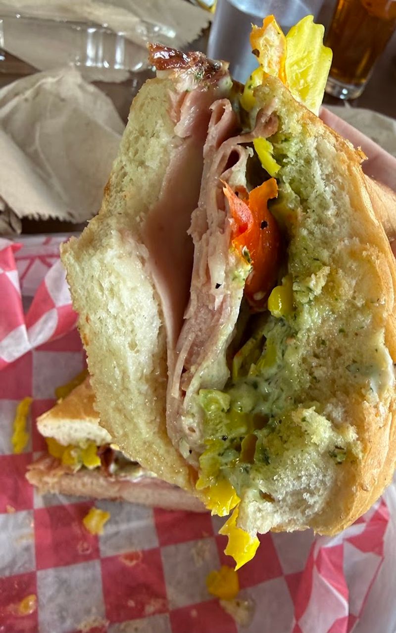 Reno's Deli