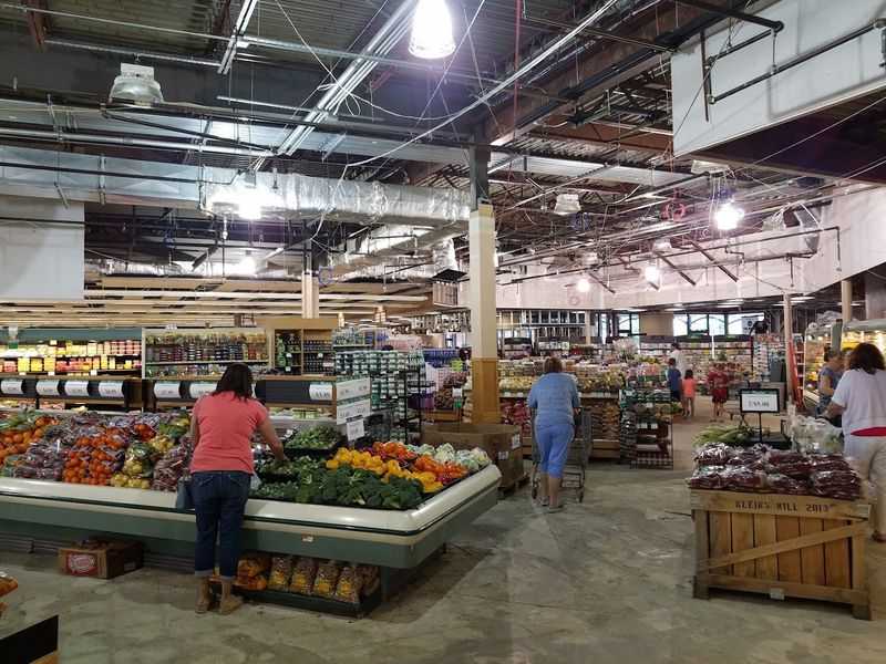 Caraluzzi's Market, Bethel, Fairfield County