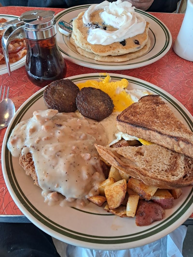 Tin Goose Diner &mdash; Port Clinton