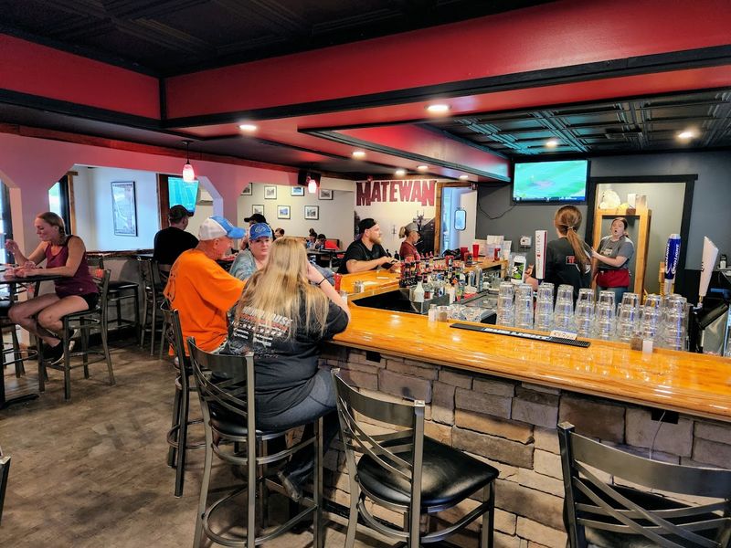 Trailhead Bar & Grill