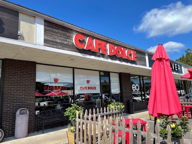 Caf&eacute; Dolce &ndash; Norwalk
