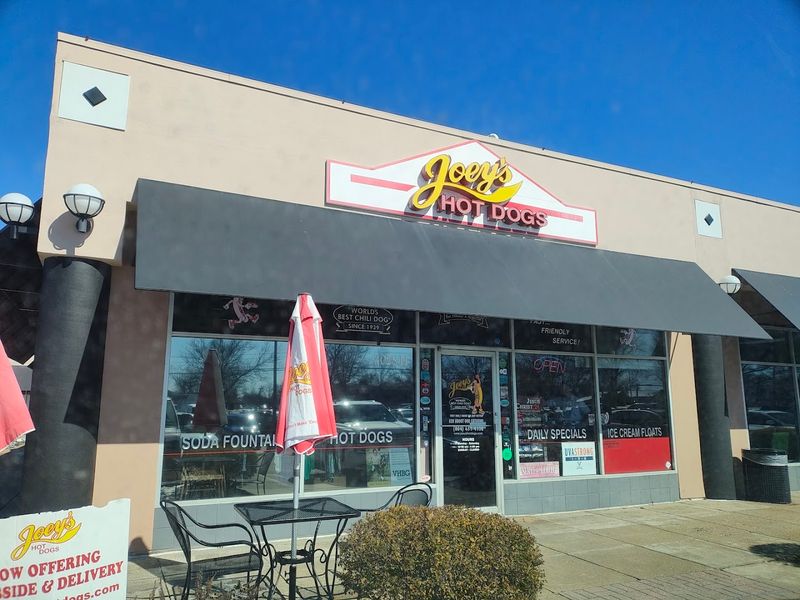 Joey's Hot Dogs 
