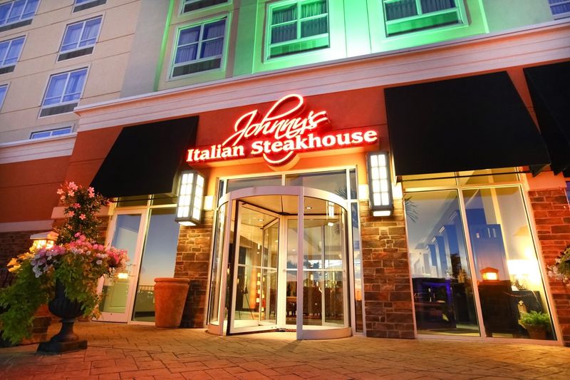 Johnny's Italian Steakhouse (West Des Moines)