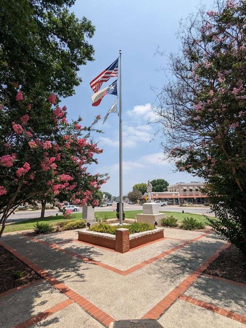 Plaza and Main Plaza