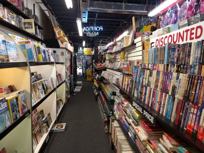 Bob&rsquo;s News & Books - Fort Lauderdale