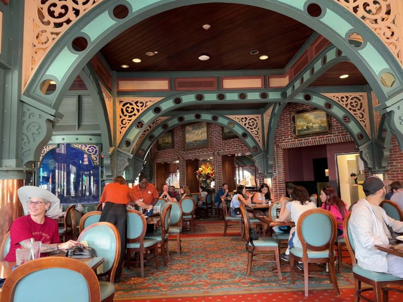 Lombard's Seafood Grille