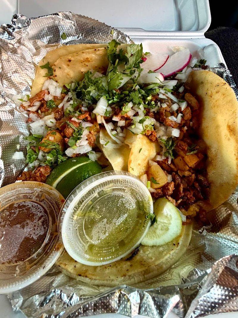Los Amigos &mdash; Newton, Iowa