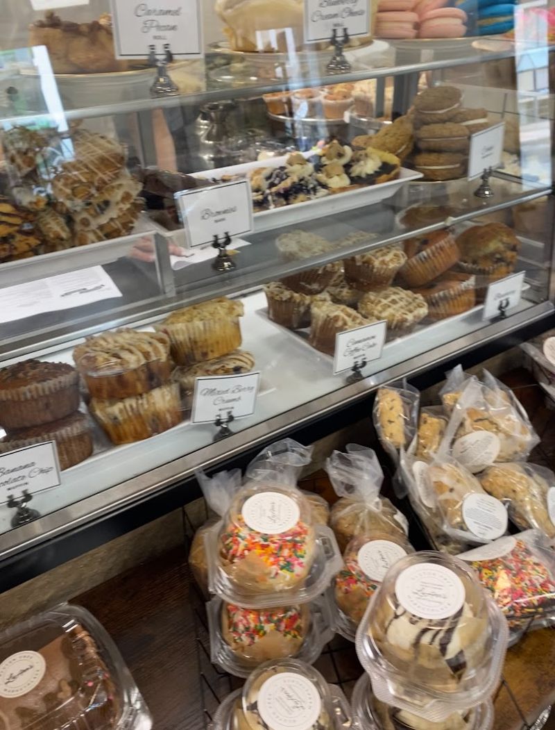 LuAnn&rsquo;s Bakery & Caf&eacute;