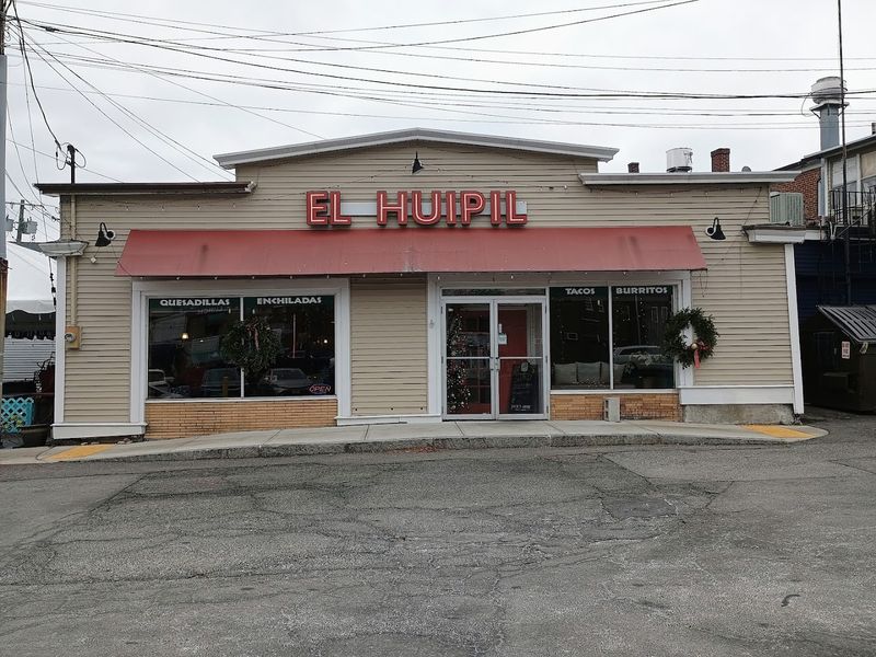 El Huipil (Maynard)