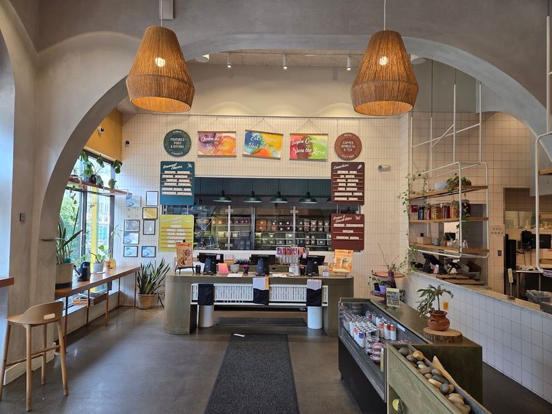 Life Alive Organic Cafe - Cambridge, Boston, Brookline
