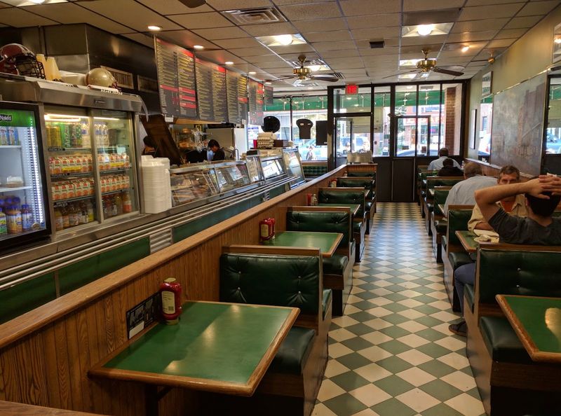 Jim&rsquo;s Deli & Restaurant