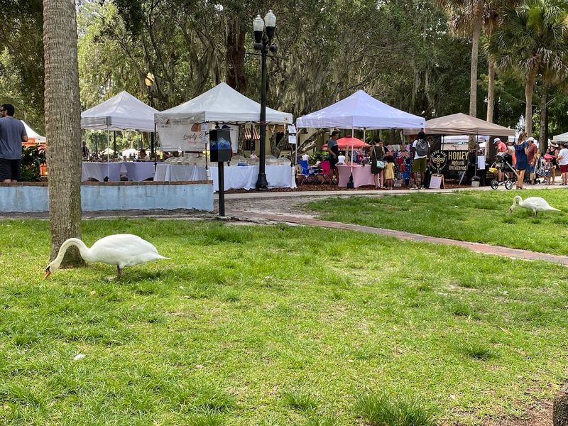 Lake Eola Farmers Market &ndash; Orlando