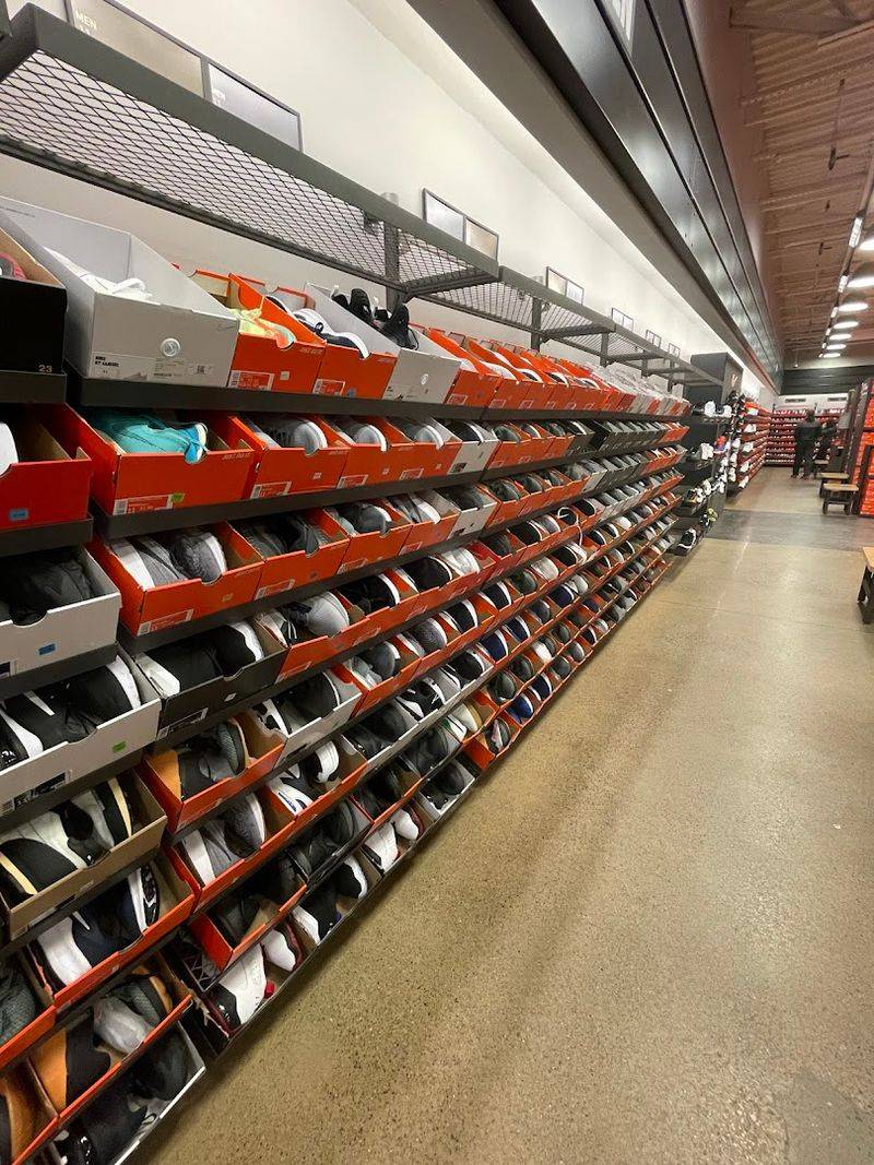What Regular Shoppers Say About the Outlet Experience