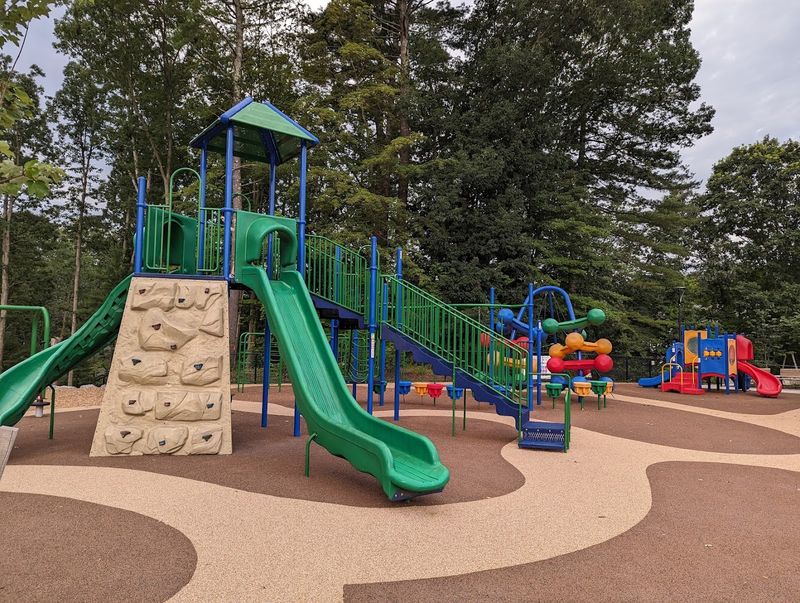 Upton Veterans Memorial Playground (Upton)