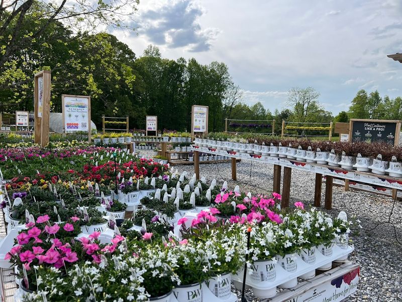 Garrison Farm & Garden