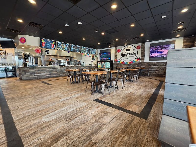 California Burritos Express & Bar 