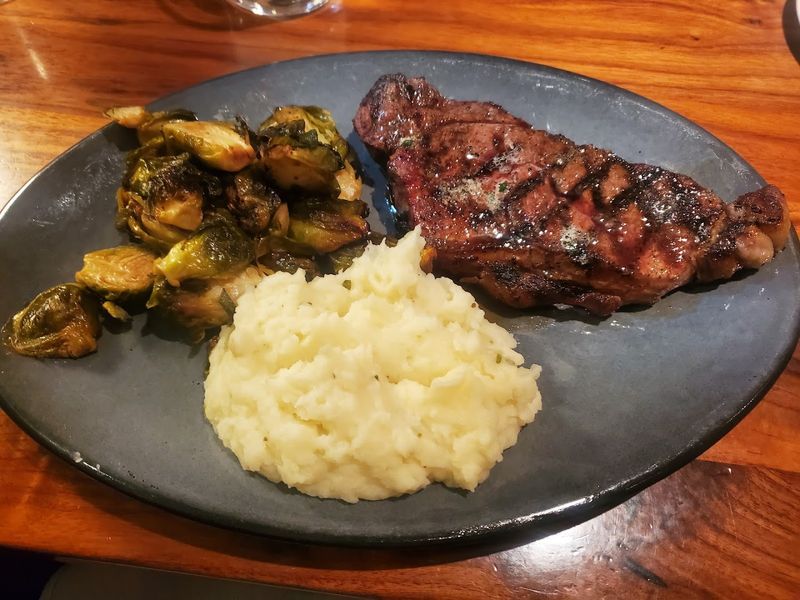 Burtons Grill & Bar 
