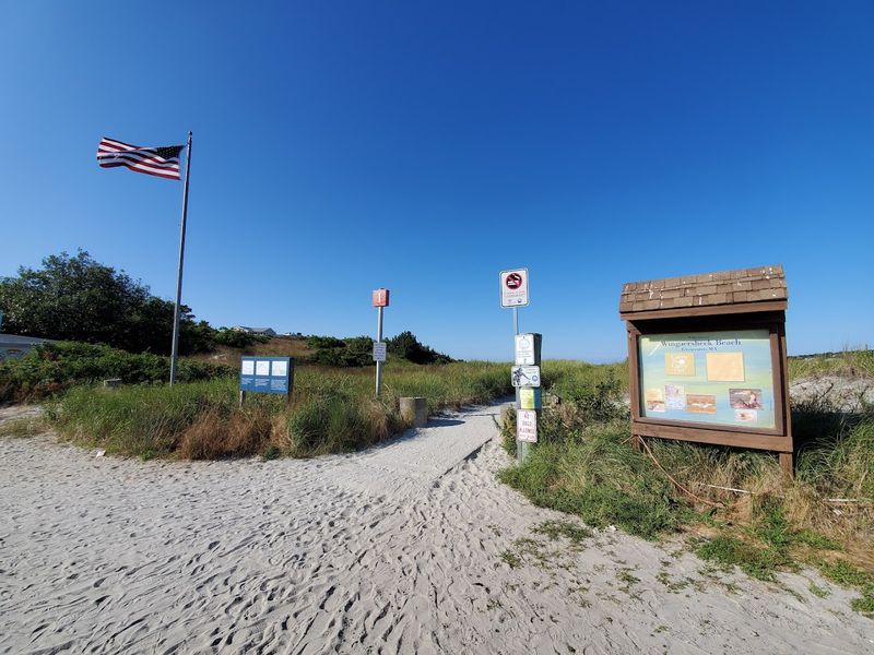 Wingaersheek Beach Snack Bar