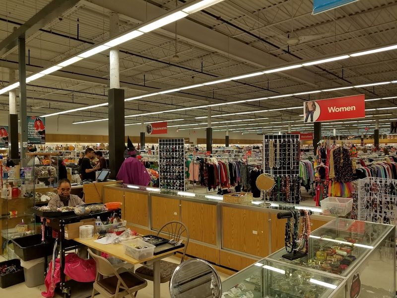 Unique Thrift Store (Falls Church)