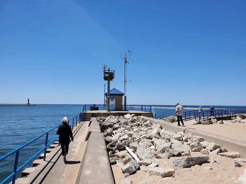 Holland State Park Beach (Holland, Ottawa)
