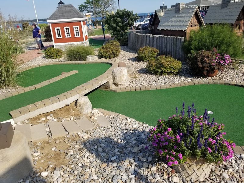 Saybrook Point Mini Golf (Old Saybrook)