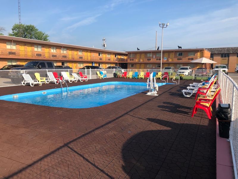 Wolf Inn Hotel - Sandusky, OH