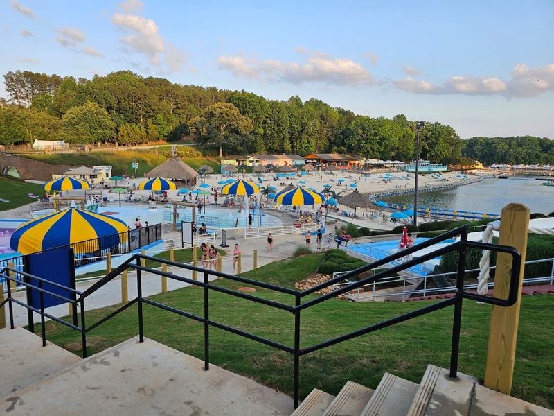 Lanier Islands Legacy Lodge - Access to Margaritaville at Lanier Islands' Fins Up Water Park