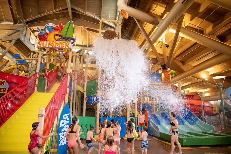 Splash Lagoon Indoor Water Park Resort - Erie, PA