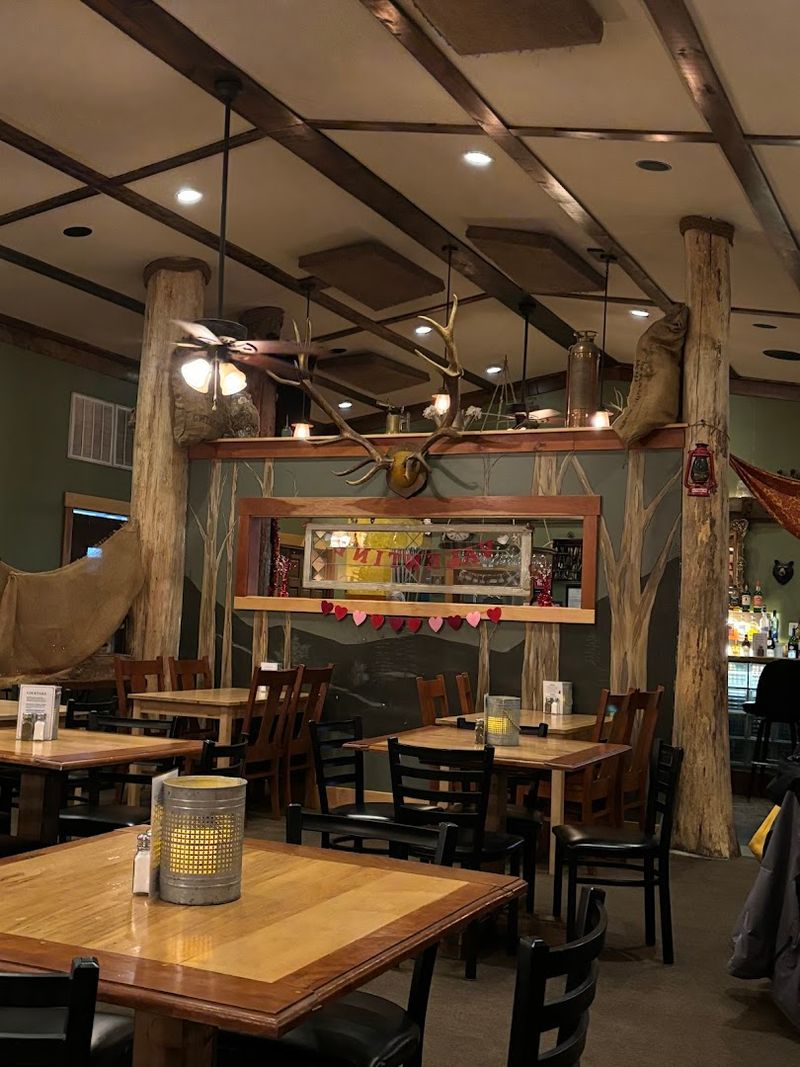 Forester Restaurant & Tavern &mdash; Warren