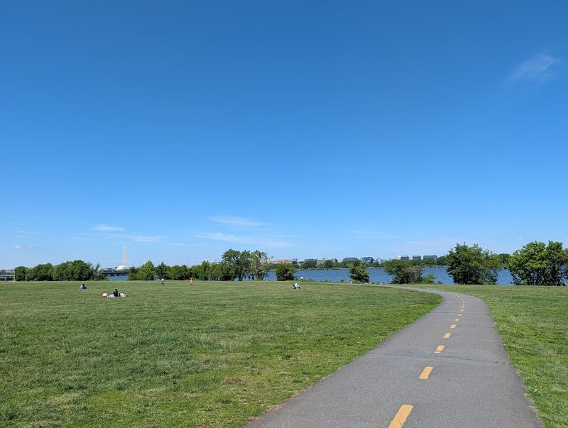 Mount Vernon Trail, Arlington, Arlington County
