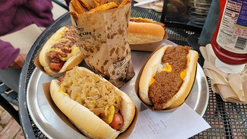 Riley's Hot Dog & Burger Gourmet