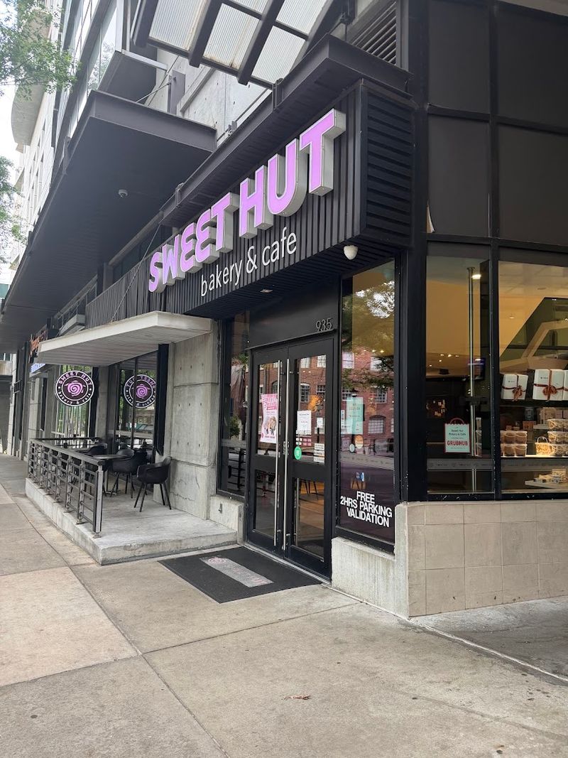 Sweet Hut Bakery & Cafe (Atlanta, Georgia)