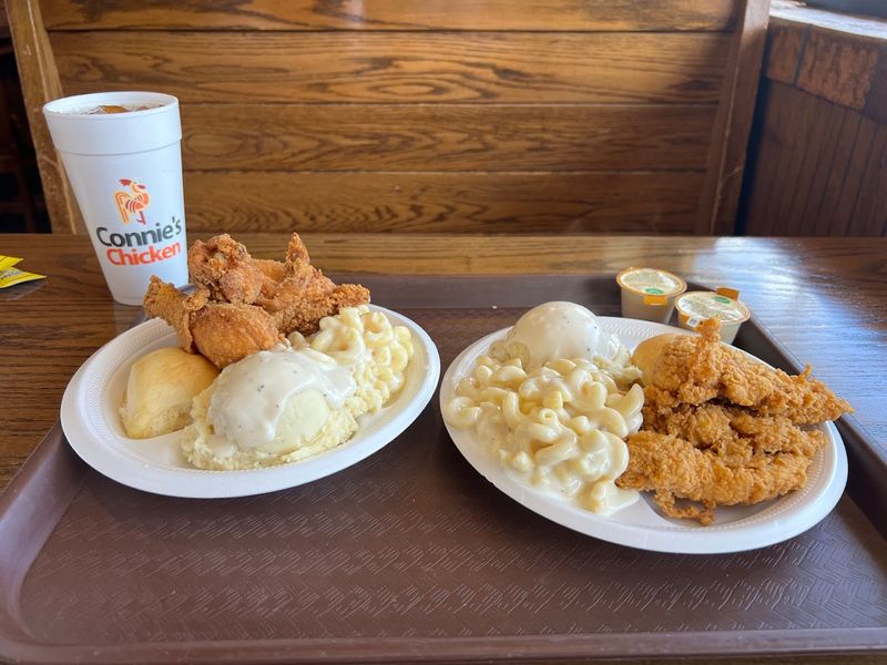 Connie's Fried Chicken (Tupelo)